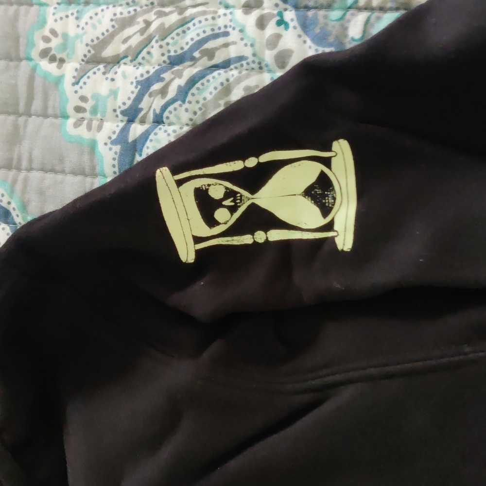 Spooky Skeleton Dancing Sweatshirt 30 Morbid Minutes from Rooster Teeth - Picture 4 of 7